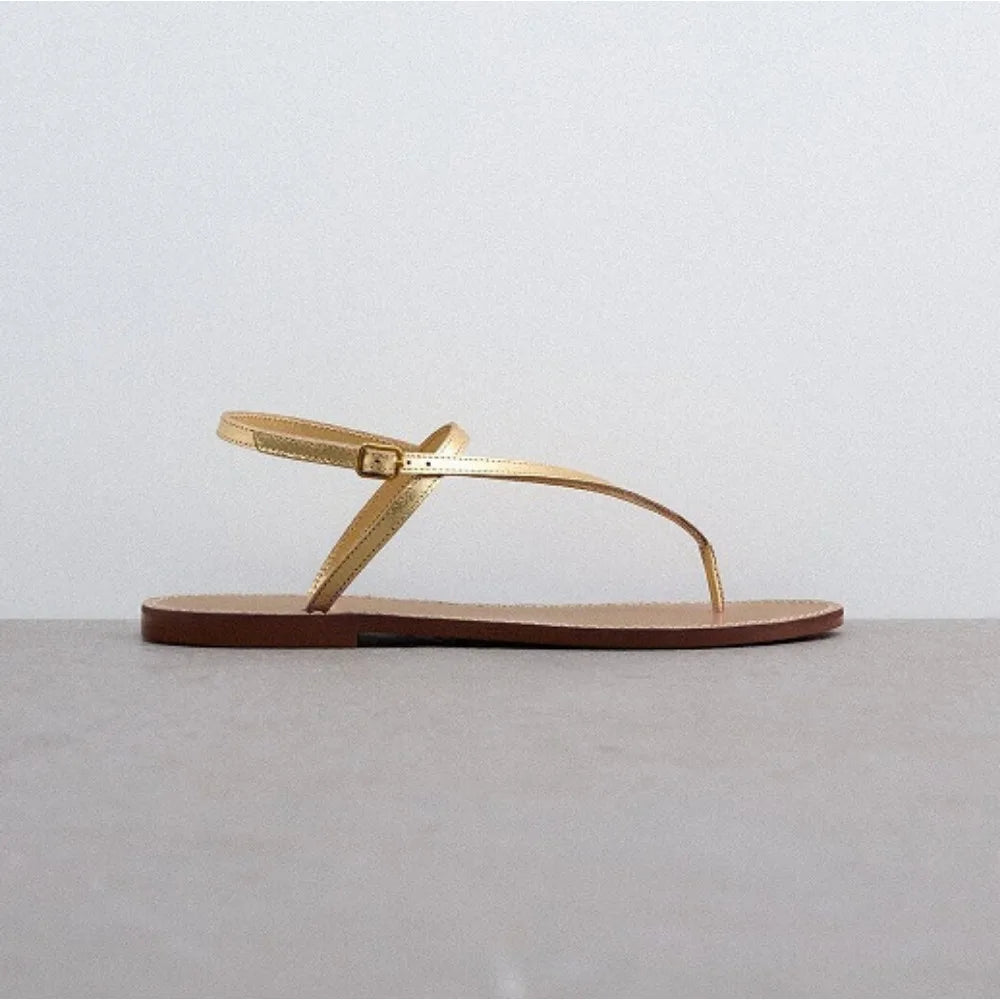 Flat Sandals for Women 2025 Summer Featuring A Simple and Fairy Like Style with A Single Strap and Clamped Toe Sandals for Women