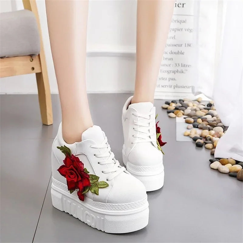 Embroidered Flowers Canvas Sneakers Autumn Women High Wedge Sneaker Fashion White/black/red Platform Woman's Sports Casual Shoes