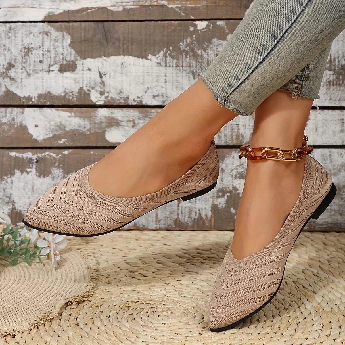 Women's Pointed Toe Flat Shoes Solid Color Knitted Slip on Shoes Casual Breathable Ballet Flats Women Flat Shoes Loafers Women