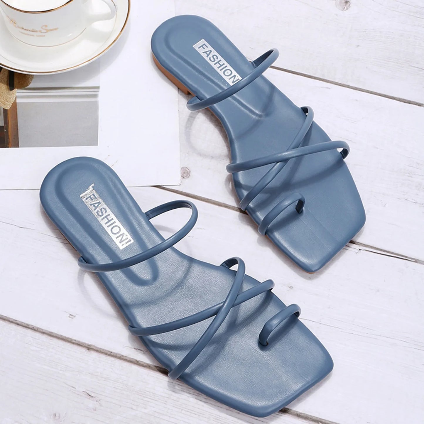 Fashion Flat Sandals Women Summer Solid Color Strap Cross Slipper Casual Flat Square Toe Strap Flip-flop Slippers