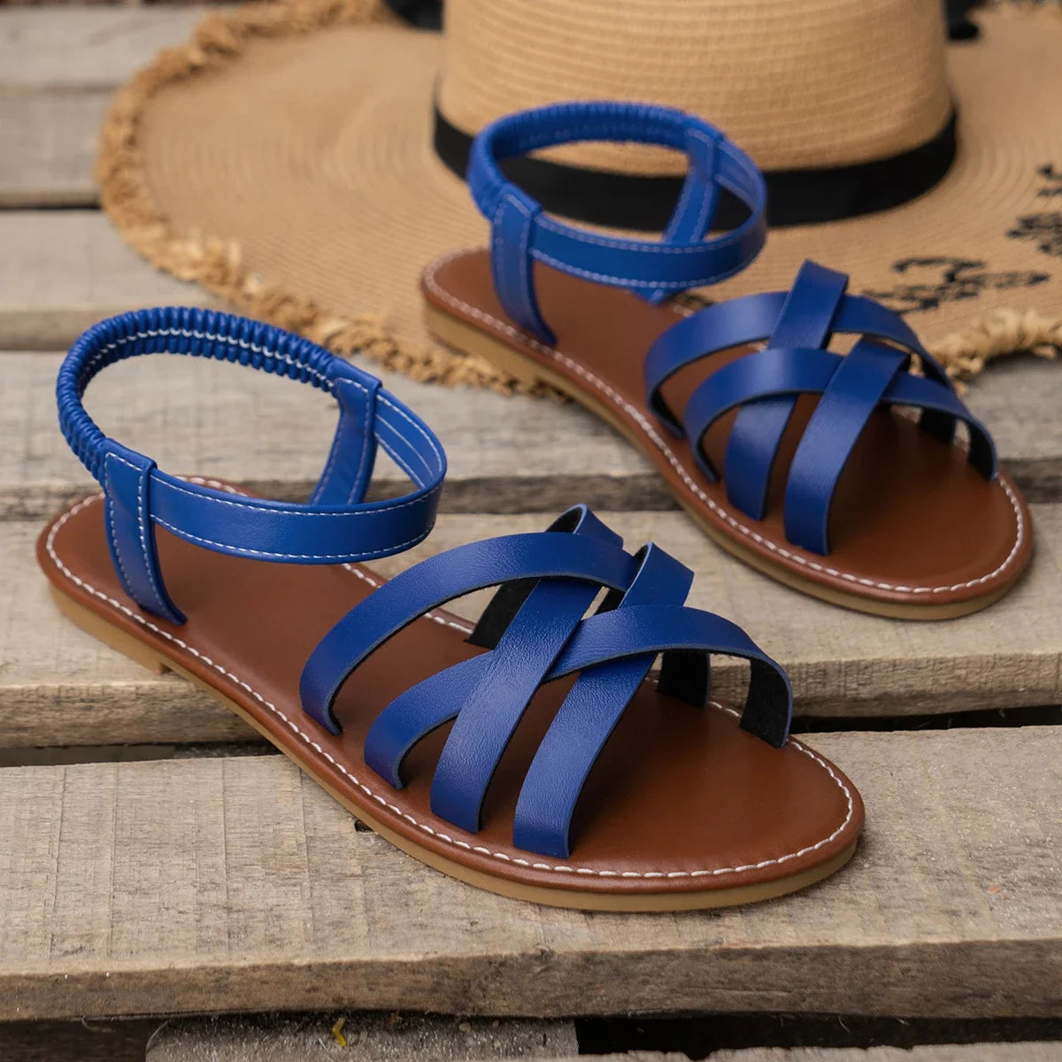 Women Flat Sandals 2024 Summer Hot Women Sandals Bottom Roman Strap Sandals with Non Slip Rubber Soles Ladies Daily Sandalia