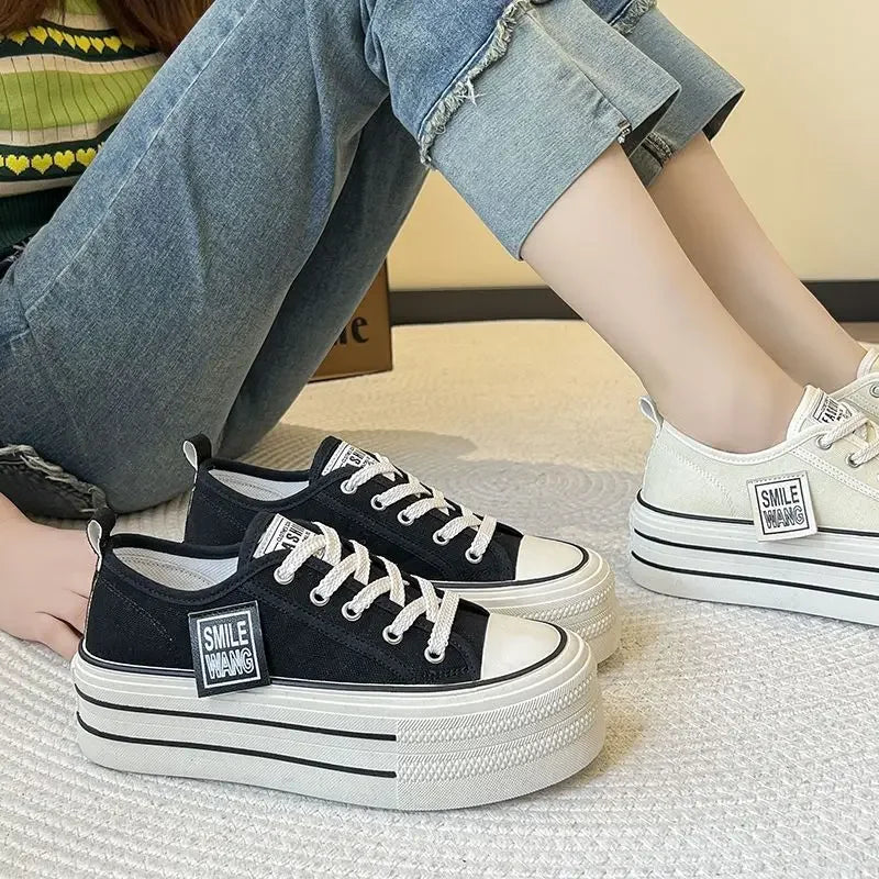 Women Black White Canvas Shoes Platform Sneakers Lace Up Comfortable Shoes Fashion Outdoor Versatile Sport Vulcanize Shoes