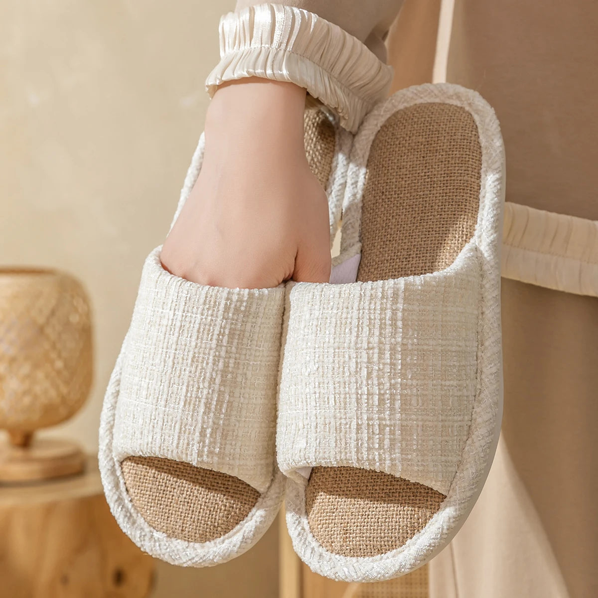 Linen Women Home Slippers Summer Beach Soft Sandals Breathable Comfortable Soft Non-Slip Slides Indoor Outdoor Men Slippers