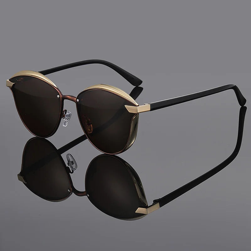 High quality fashion trend glasses; suitable for men and women; ideal for holiday travel, street photography, posing, looking yo