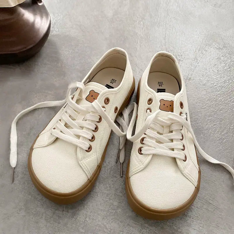 2024 Girls white Light brown SneakersDesigner Canvas Shoes Women Low Top Sneakers Wide Toe Lace Up Trainers Shoes Comfortable