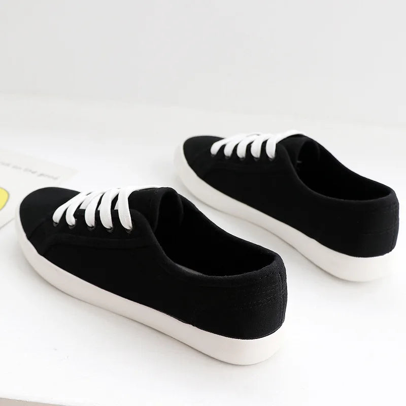 Women's Low-top Canvas White Shoes Ladis Simple Student Breathable Lace-up Sneakers Comfortable Couple Shoes Sports Day Sneakers