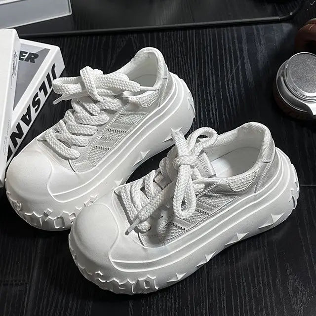 Korean Fashion Chunky Sneakers for Women Summer Platform Lightweight Designer Shoes High Street Leisure Soft Walking Shoes