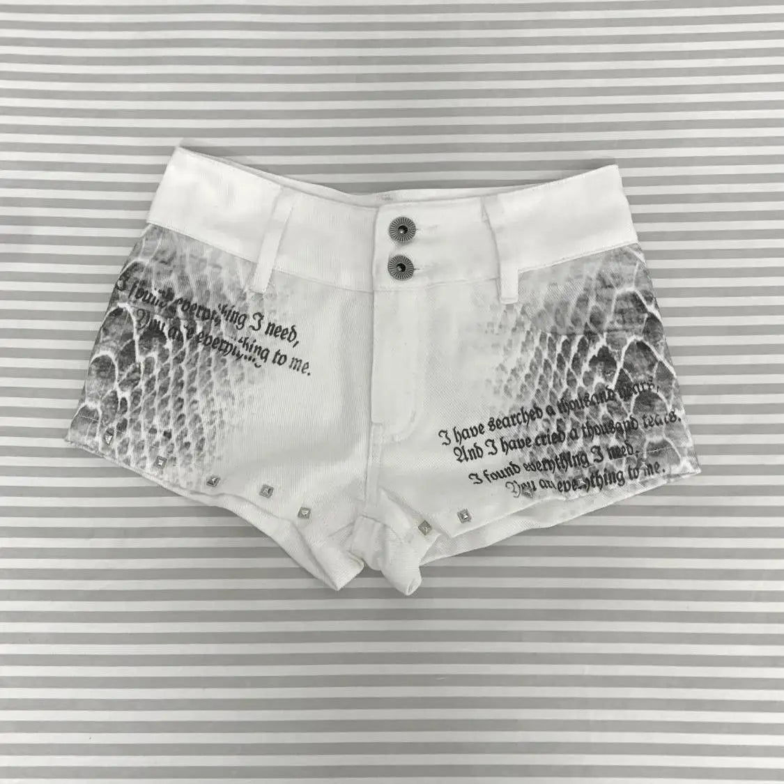Y2k Snake Print Low-rise Denim Shorts Women's Summer New Design Tight Hip-wrapped Hot Pants Jeans