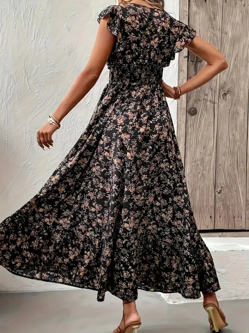 Plus Size Women's Casual Long Dress Trendy Floral Maxi Dress with All-Over Petal Prints & Relaxed Silhouette