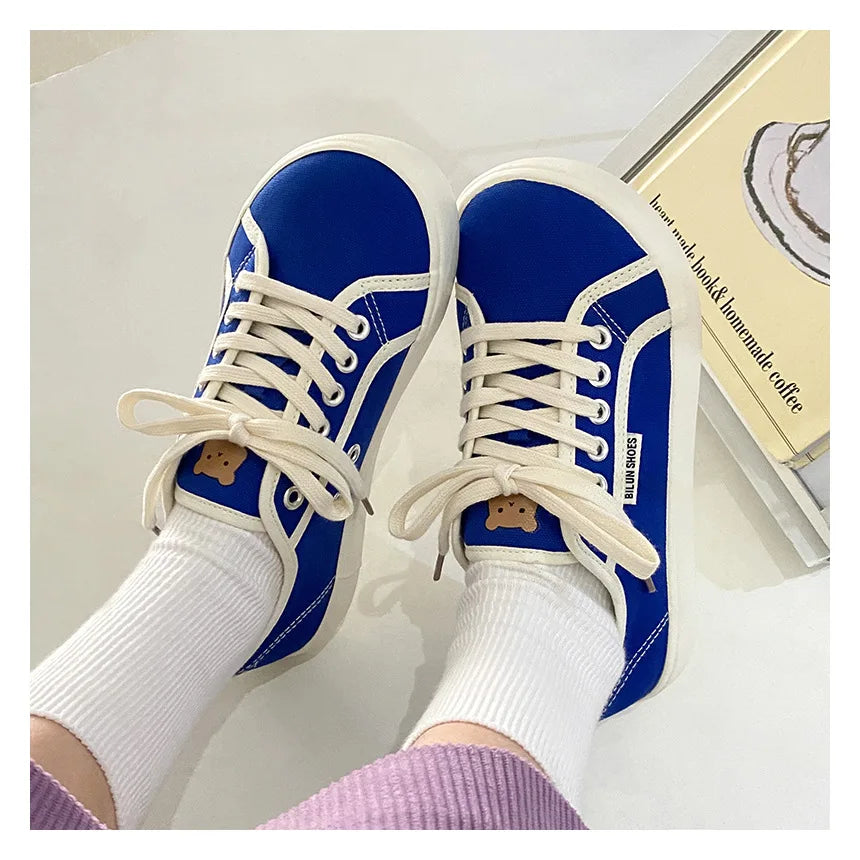 2024 Girls white Light brown SneakersDesigner Canvas Shoes Women Low Top Sneakers Wide Toe Lace Up Trainers Shoes Comfortable