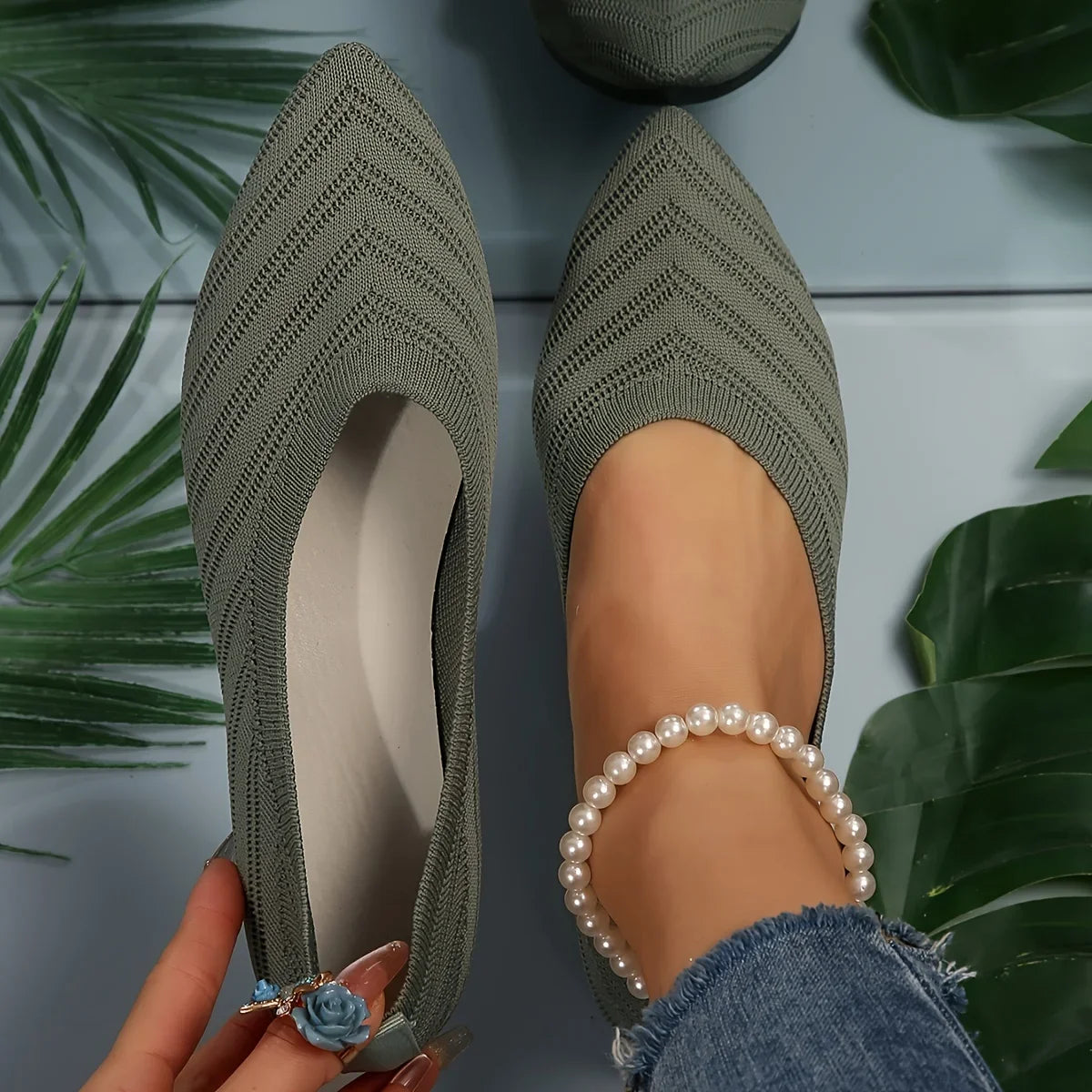 Women's Pointed Toe Flat Shoes Solid Color Knitted Slip on Shoes Casual Breathable Ballet Flats Women Flat Shoes Loafers Women