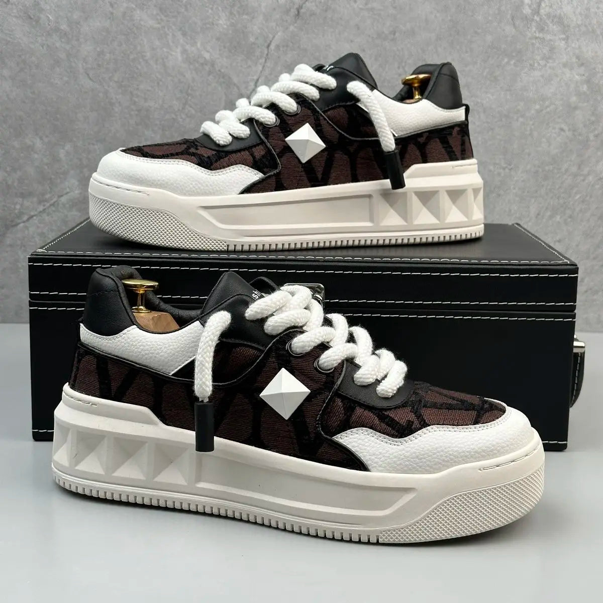 Chunky Sneakers Mens Designer Hollow Sole Running Shoes Fashion Casual Split Leather Upper Height Increased Platform Sport Shoes