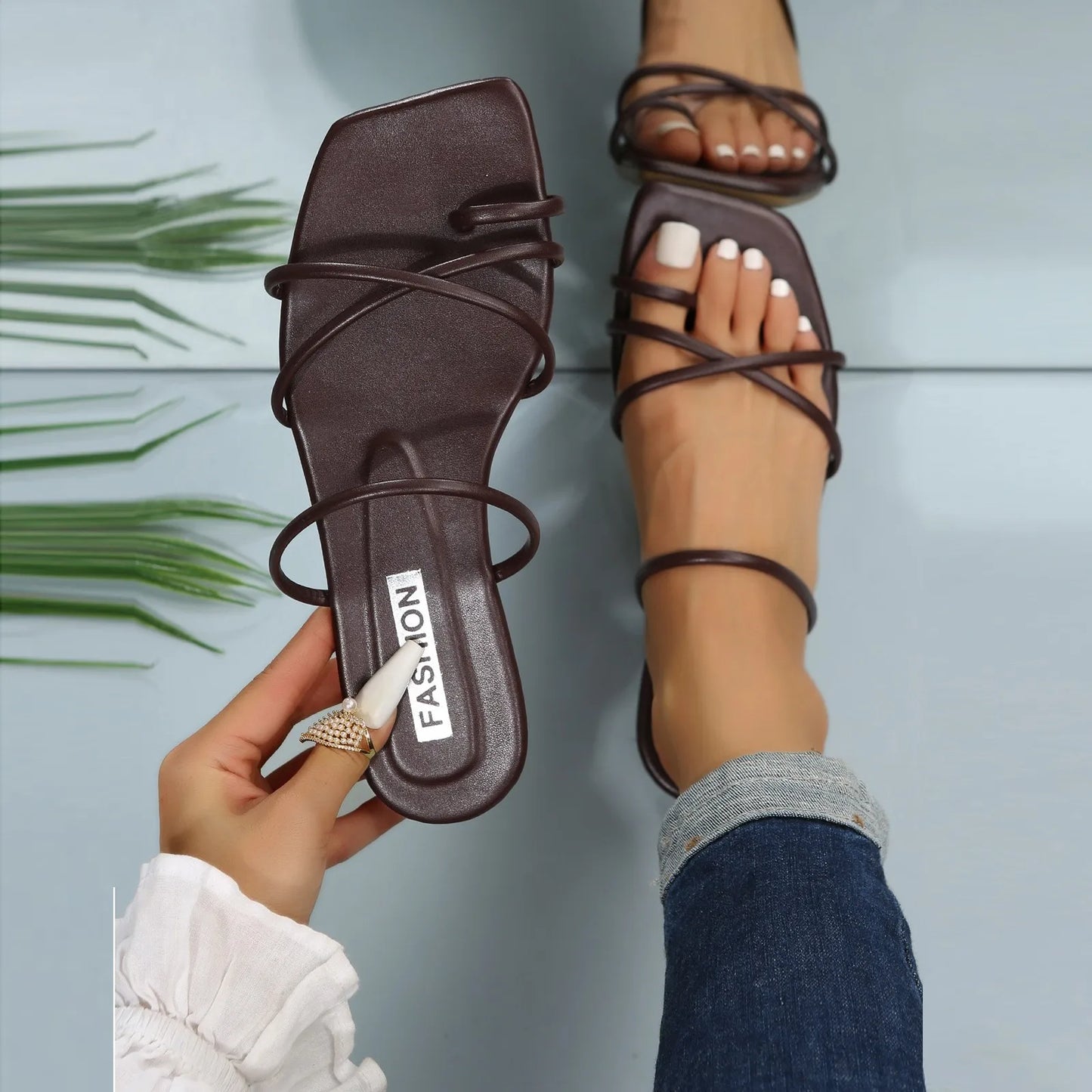 Fashion Flat Sandals Women Summer Solid Color Strap Cross Slipper Casual Flat Square Toe Strap Flip-flop Slippers