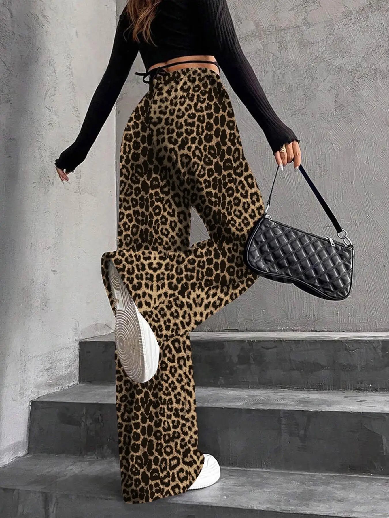 Full of digital printed leopard print fashionable and elegant Japanese Korean European and American style pants