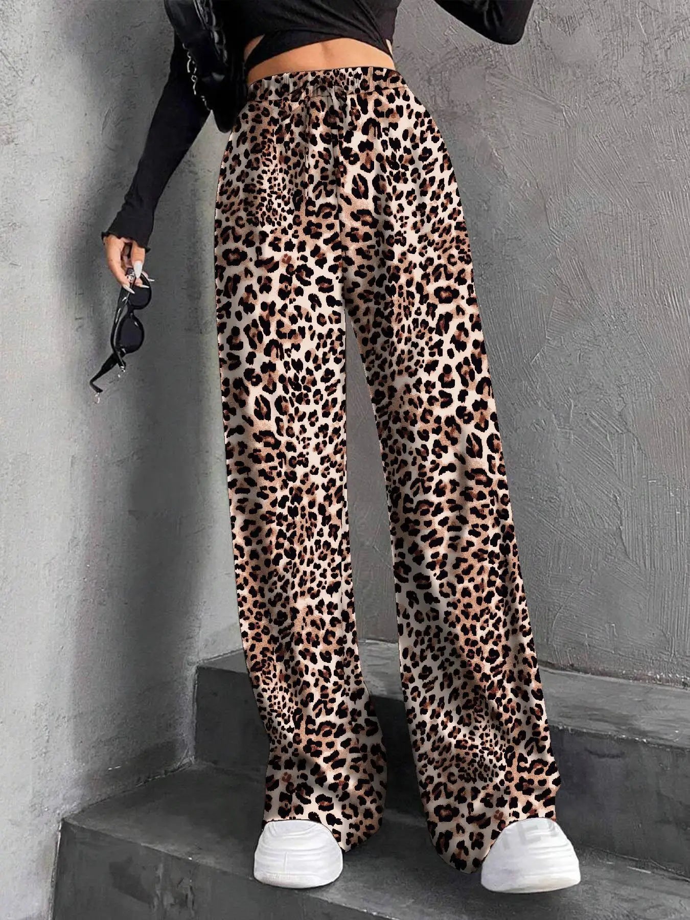 Full of digital printed leopard print fashionable and elegant Japanese Korean European and American style pants