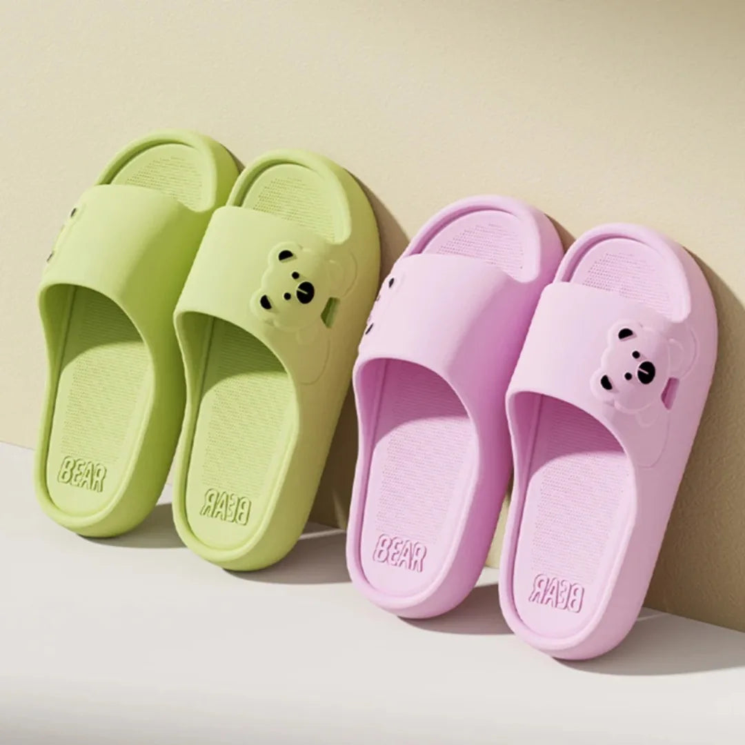 Fashion Women's Slippers Indoor Soft Sole Cartoon Bear Slides Bathroom EVA Outdoor Men Summer Beach Flip Flops Shoes Couple