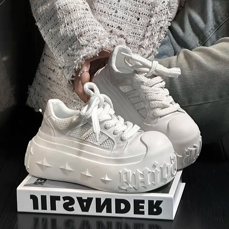 Korean Fashion Chunky Sneakers for Women Summer Platform Lightweight Designer Shoes High Street Leisure Soft Walking Shoes