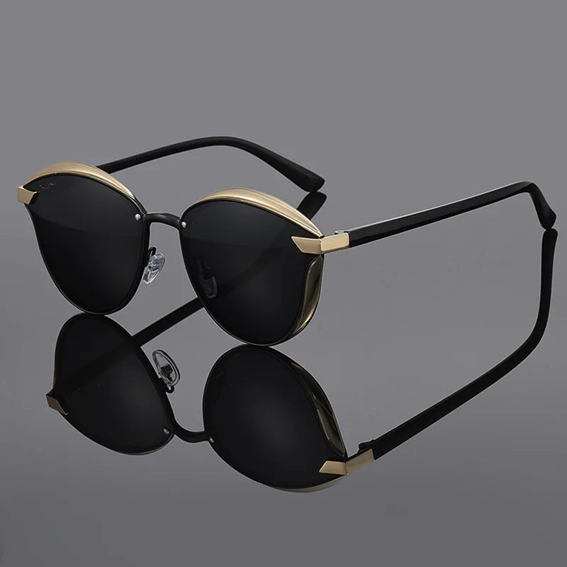 High quality fashion trend glasses; suitable for men and women; ideal for holiday travel, street photography, posing, looking yo