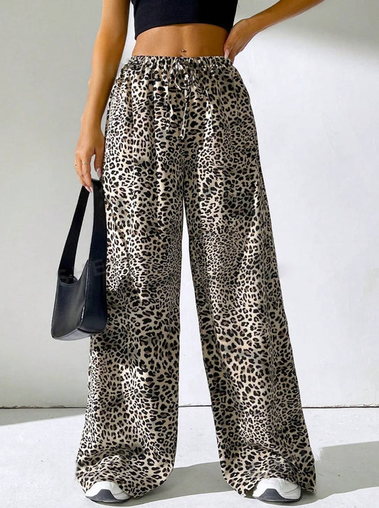 Full of digital printed leopard print fashionable and elegant Japanese Korean European and American style pants