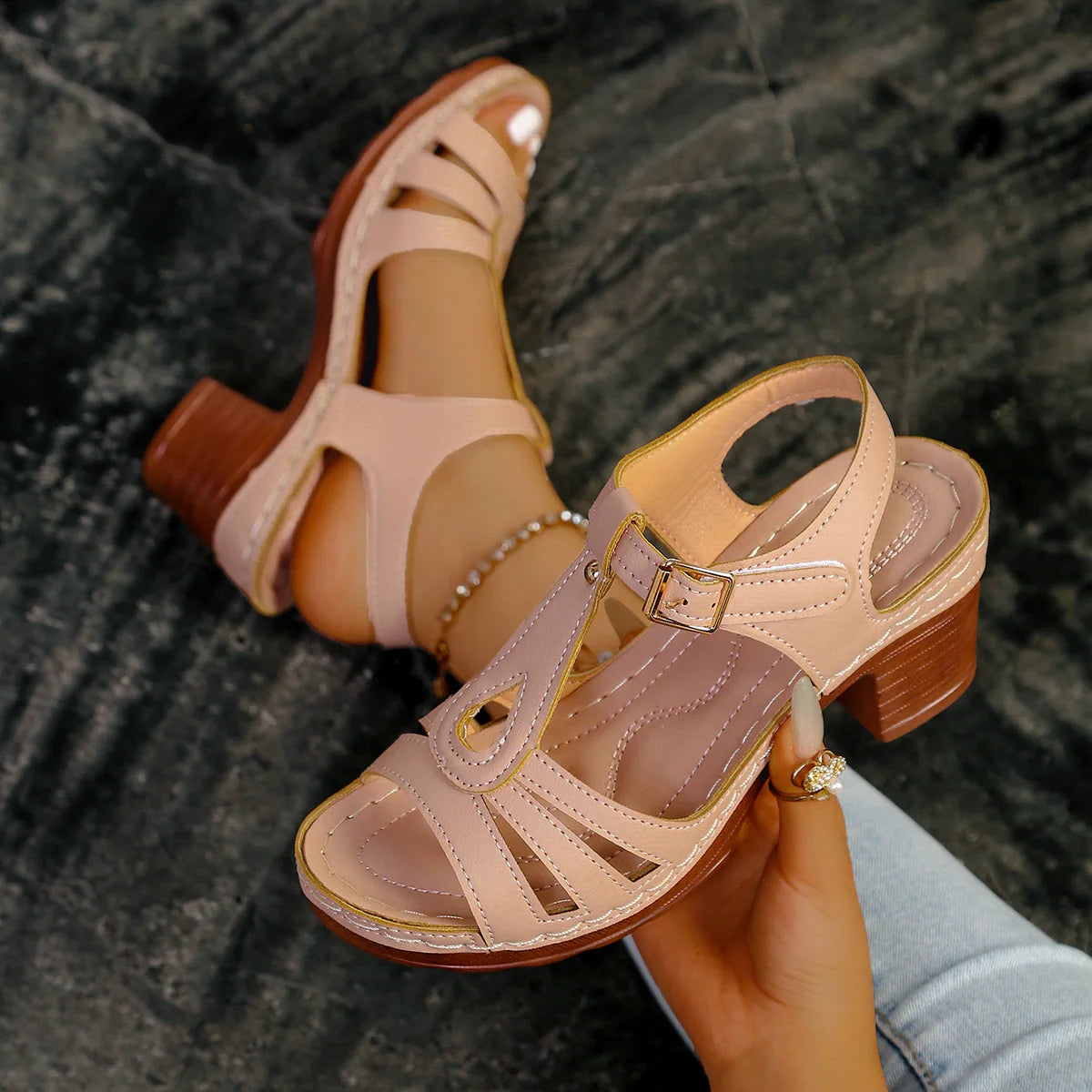 Women's High Heel Sandals 2025Summer New Wedge Heel Sandals Retro Leather Sandals Ladies Casual Platform Sandal Sandalias Mujer