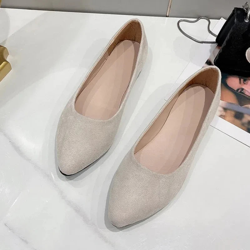 Pointed Toe Simple Women's Shoes Velvet Large Size Bean Bean Comfortable Lightweight Slip-On Work Shoes