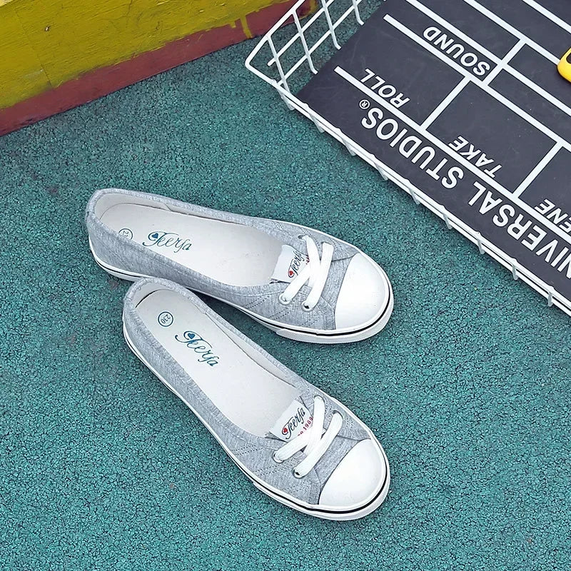 White Shallow Women's Canvas Sneakers 2025 Trend Summer Flats Lightweight Sport Casual Shoes Soft Loafers Zapatillas De Mujer